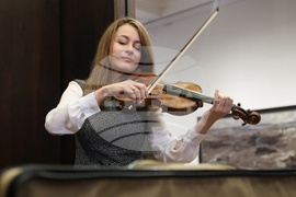 Галерия „Квадрат 500“ - Найден Тодоров - цигулки - връчване