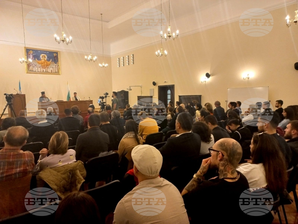 В Софийската митрополия се състоя беседа на тема "Будни на Хелоуин или будители за 1 ноември?"