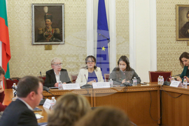 Парламент -  Кръгла маса - минералните извори в България
