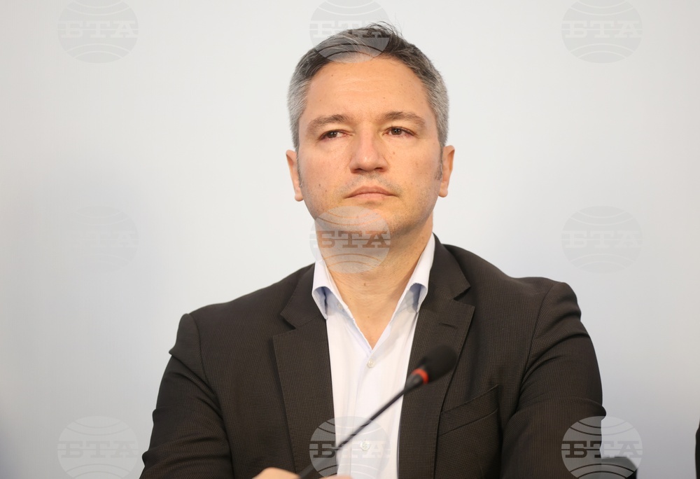 Важно е средствата от Плана за превъоръжаване на ЕС да отидат в европейската индустрия и в частност българската, каза евродепутатът Кристиан Вигенин