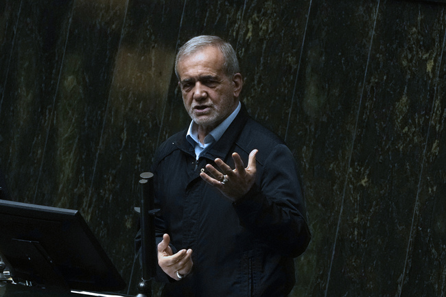 ИРНА: Иран не вижда ограничения за разширяването на сътрудничеството с Таджикистан, заяви президентът Пезешкиан