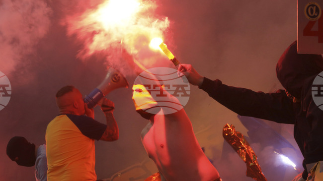 Четиринадесет ултраси на хърватския футболен клуб "Хайдук" са задържани в Босна след сблъсък с фенове на сръбския "Цървена звезда"