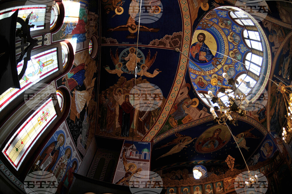 Бургас - обновена църква - храмов празник