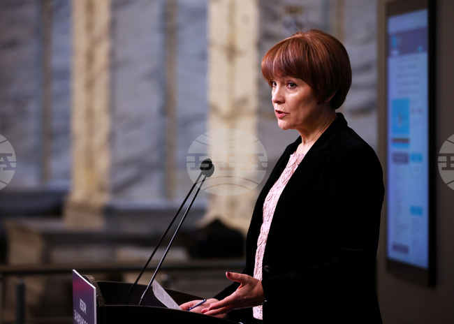  Централна избирателна комисия - брифинг - Росица Матева