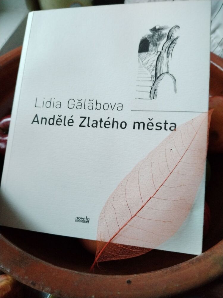 Книгата „Ангелите на Златния град" с творби на Лидия Гълъбова ще бъде представена в Чешкия център в София