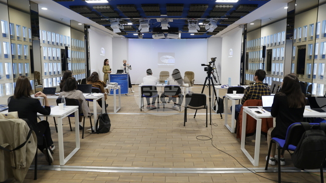 Изборите за ЕП и дезинформационните кампании бяха сред акцентите във втория ден от обучението за млади журналисти