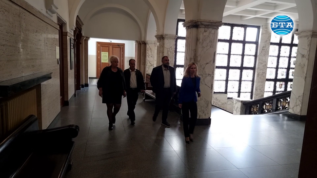 Близки на убития в Цалапица Димитър Малинов разговаряха с изпълняващия функциите главен прокурор Борислав Сарафов