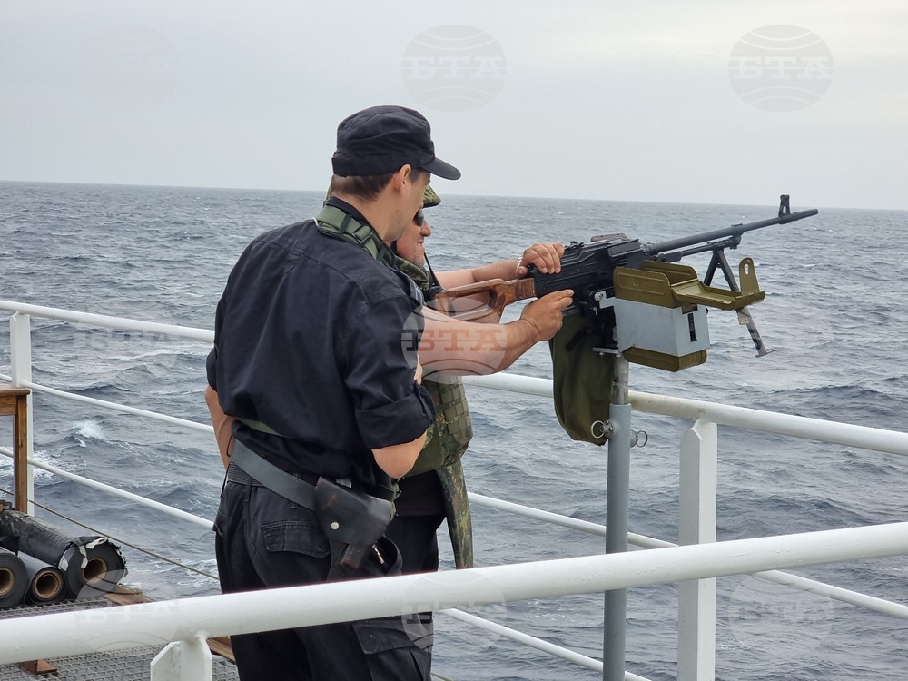 Day 22 – DRILLS – MACHINE GUN – ANTARCTICA – NAVAL RSV 421