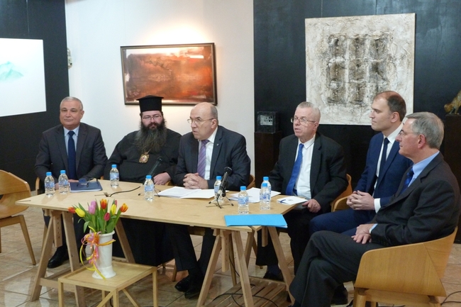 Министерство на културата: Инициативния комитет за отбелязването на 80-ата годишнина от спасяването на българските евреи одобри Национална програма на честванията, която ще предложи да се приеме от Министерския съвет