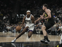 Kings Jazz Basketball