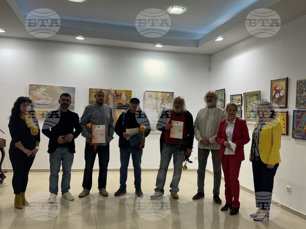 Община Казанлък приема творби за ежегодния Есенен салон в срок до 24 октомври