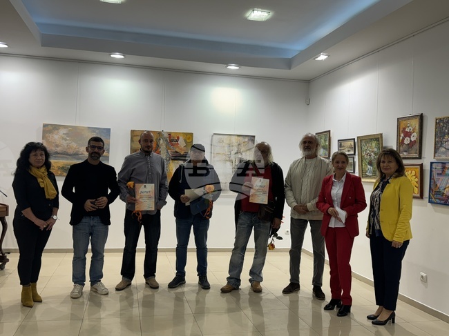 Община Казанлък приема творби за ежегодния Есенен салон в срок до 24 октомври