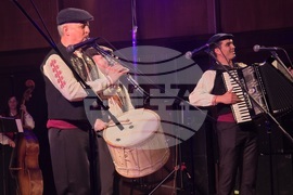 Добрич - aнсамбъл "Филип Кутев" - спектакъл - "Диви ягоди"