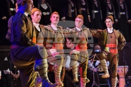 Добрич - aнсамбъл "Филип Кутев" - спектакъл - "Диви ягоди"