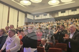 Добрич - aнсамбъл "Филип Кутев" - спектакъл - "Диви ягоди"