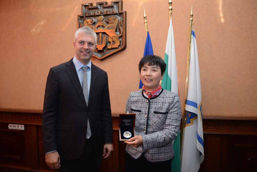 Chinese Companies Could Invest in Varna's Infrastructure, Ambassador Dai Qingli Says