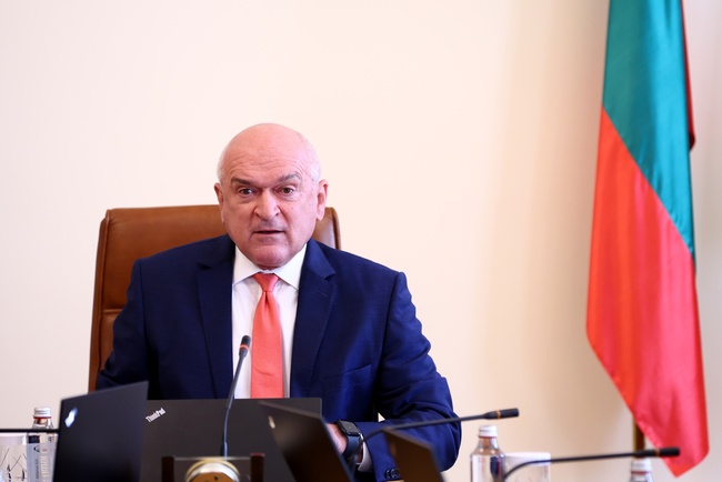 PM Glavchev Calls on Politicians for Restraint and Constructive Dialogue in Forming Stable Government
