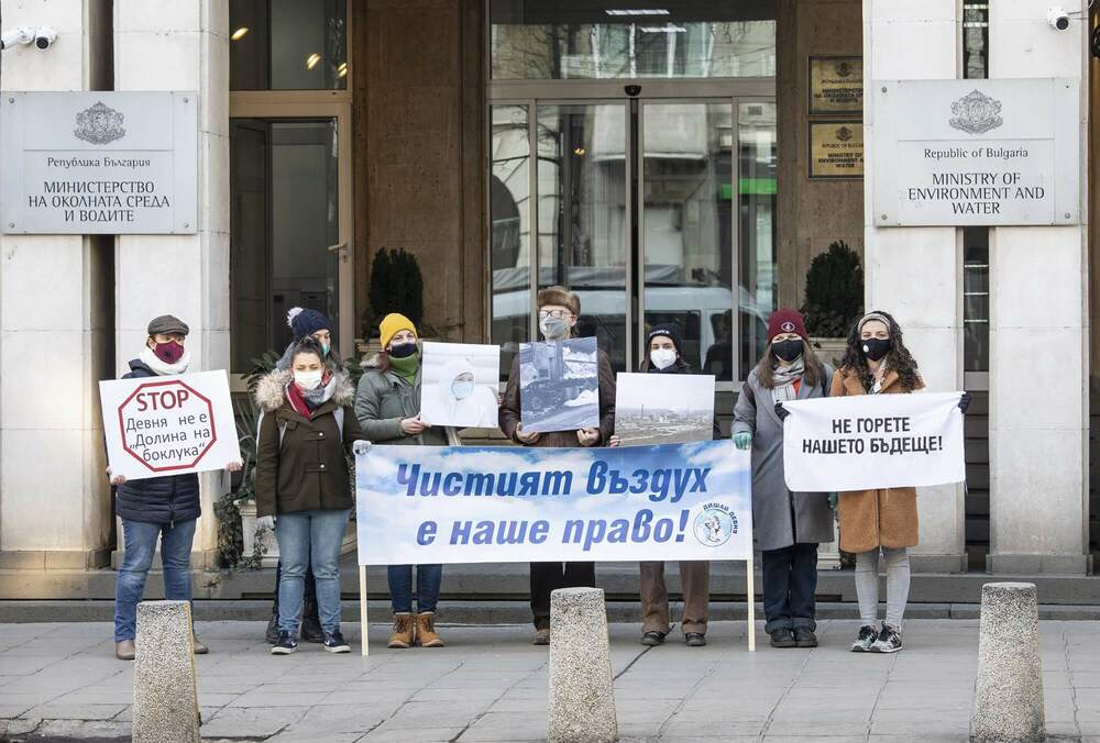 „За Земята – достъп до правосъдие“ спечели дело срещу фирмата „Екосейф“ ООД, която изгаря отпадъци, включително опасни, във вече замърсения град Девня