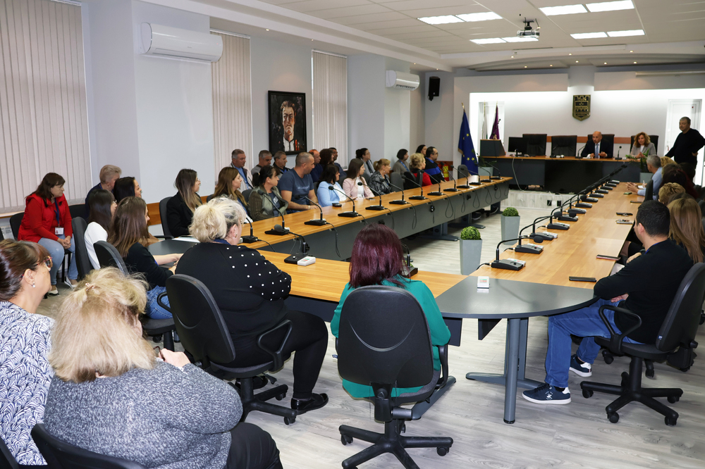 Община Ловеч: Кметът благодари на техническия екип за добрата подготовка за изборите