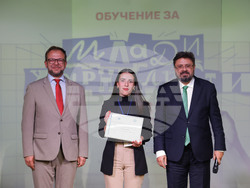 БТА - ЕП - обучение за млади журналисти - 28-30 октомври - връчване на сертификати