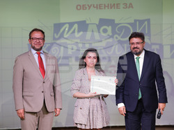 БТА - ЕП - обучение за млади журналисти - 28-30 октомври - връчване на сертификати