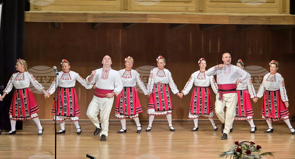 Над 100 надзиратели, социални работници и психолози се включиха във фолклорния фестивал на служителите в системата на затворите