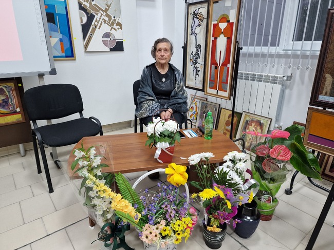 Иваничка Маджарова е носител на специалната награда на областния управител на Разград в литературен конкурс за хора в неравностойно положение