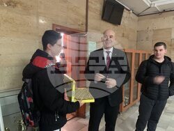 Снимка: Асоциация на прокурорите в България - Иван Гешев пред ученици от професионална гимназия „Хенри Форд“