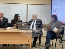 Снимка: Асоциация на прокурорите в България - Иван Гешев пред ученици от професионална гимназия „Хенри Форд“