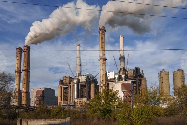 Румънският премиер и еврокомисарят по енергетиката обсъдиха предизвикателствата в енергийната и жилищната сфера