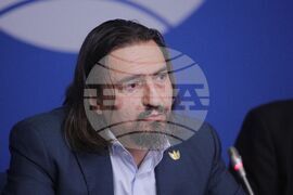 Национален пресклуб на БТА - Клуб Политическа Академия - пресконференция - Цветан Гайд