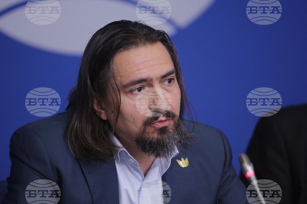 Национален пресклуб на БТА - Клуб Политическа Академия - пресконференция - Цветан Гайд