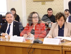 Кметът на Ловеч участва в среща в НС за бъдещето на минералните  води