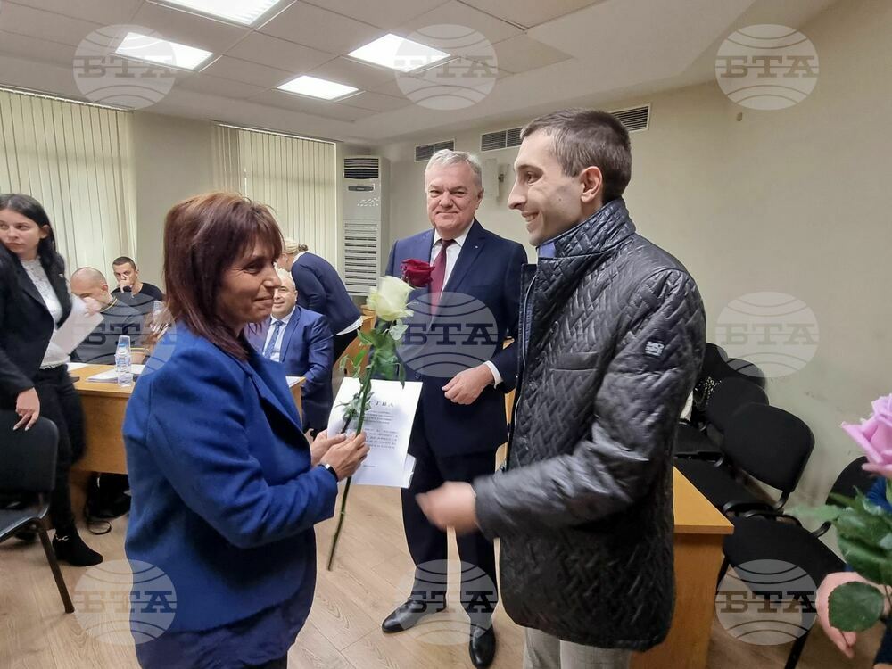 Новоизбраният кмет на плевенското село Коиловци Валя Габрова от „ЛЕВИЦАТА!“ положи клетва