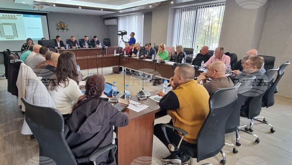 Съветниците в Нови пазар гласуваха Общинска програма за закрила на детето за 2026 г. 