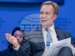 Мария Габриел в Давос: Иновациите и образованието са в основата на устойчивото развитие