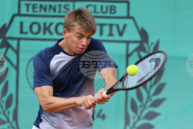 Пьотр Нестеров с успешен старт на двойки на турнир в Швейцария