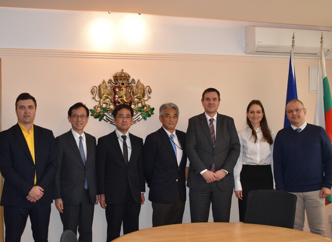 Министерство на икономиката и индустрията: Японско-български център за научно-развойна дейност в България ще разработва нови млечни продукти 