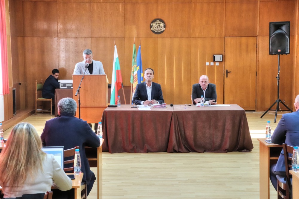 Общински съвет Банско прие ключови решения за развитието на спорта, туризма и образованието в общината
