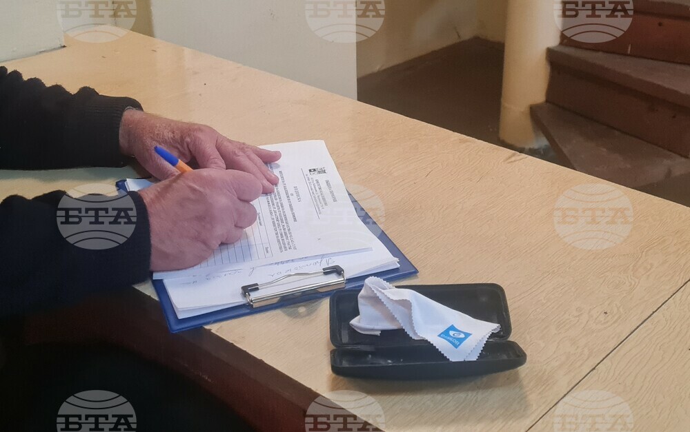 Жители на Каблешково искат провеждането на местен референдум заради кариера за строителни материали