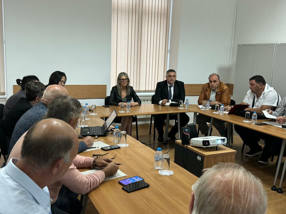 Министерство на транспорта и съобщенията: Новата информационна система за обучение на кандидатите за водачи бе представена пред бранша