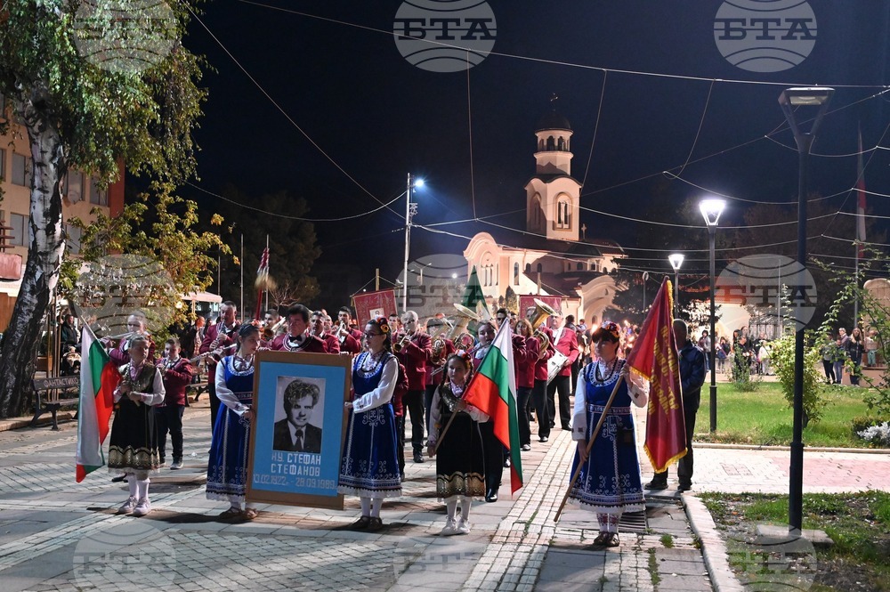 Община Елин Пелин ще отбележи Деня на народните будители с молебен и факелно шествие