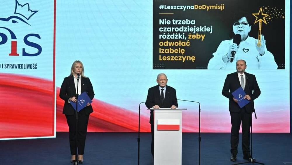 ПАП: Опозицията в Полша иска вот на недоверие срещу министъра на здравеопазването