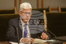 Парламент - Комисия по отбрана