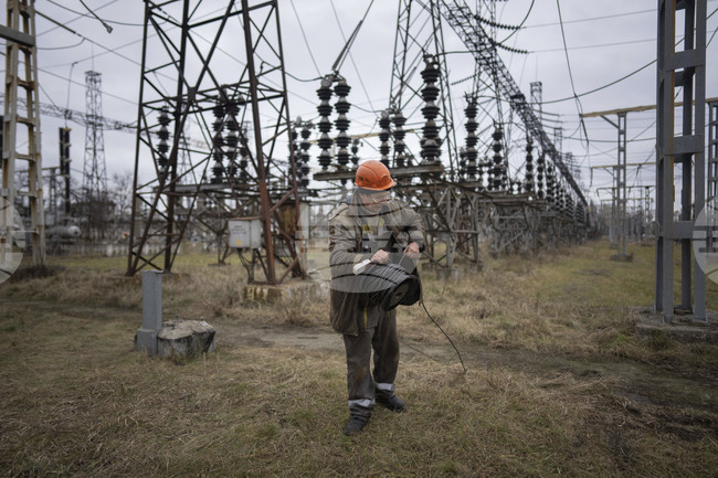 Украйна с рекордно висок износ на електроенергия през август 2025 г, според данни на консултантската агенция "ЕКСПРО Кансалтинг"