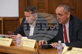 Парламент - Комисия по земеделието, храните и горите