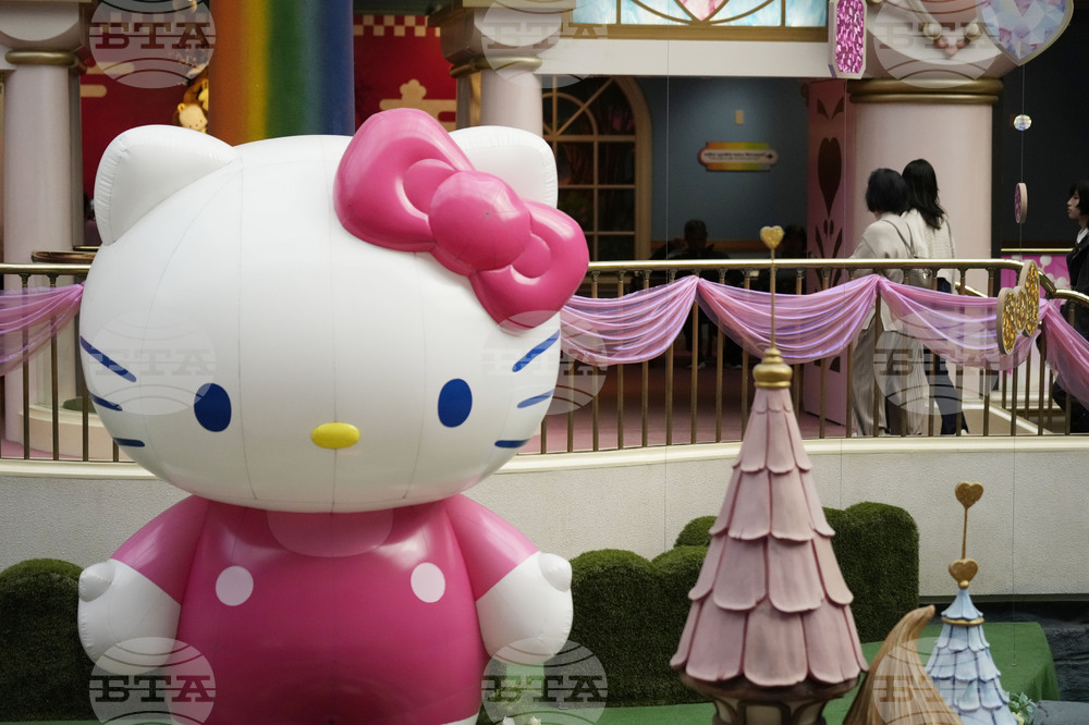 Дизайнерката на Хелоу Кити се оттегля след 46 години на поста