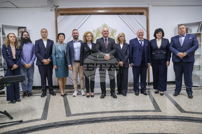 МОН - награда „Константин Величков”