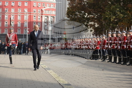 Ден на народните будители - церемония по издигане на националния флаг