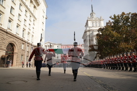 Ден на народните будители - церемония по издигане на националния флаг